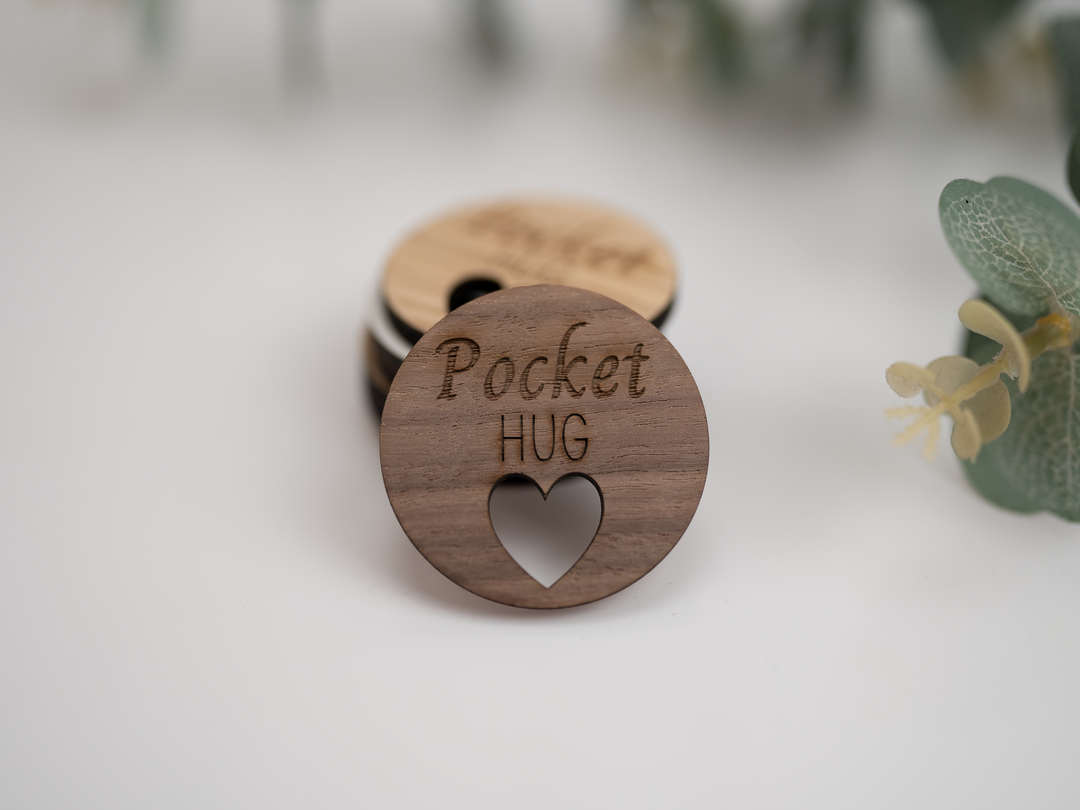 Circle Pocket Hug